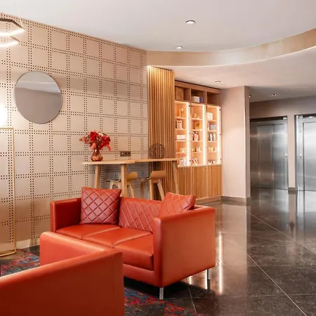 Residhome La Defense Aparthotel 4*