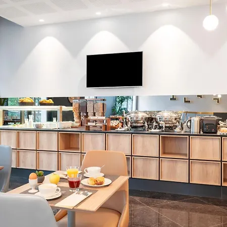 Residhome La Defense Aparthotel