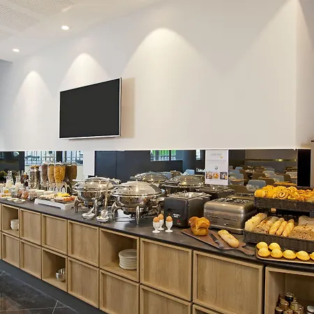 Residhome La Defense Aparthotel 4*