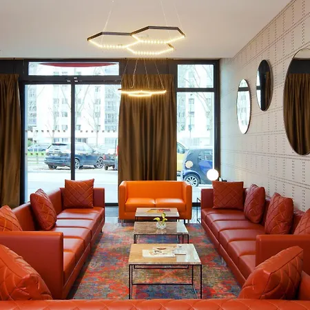 Aparthotel Residhome La Defense 4*